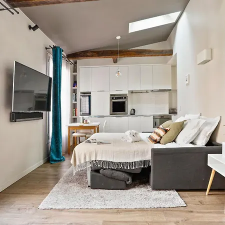 Apartment Eiffel Tower & Champ De Mars - 1br - Cityapartmentstay Paris