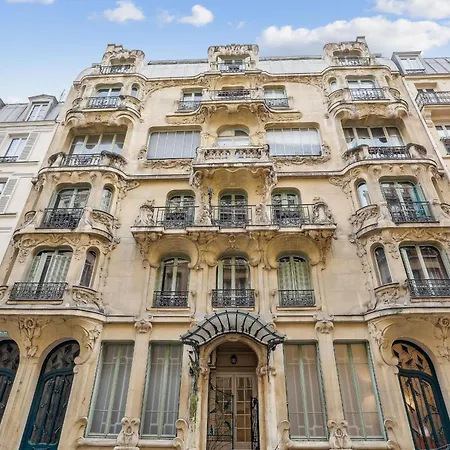 Eiffel Tower & Champ De Mars - 1br - Cityapartmentstay